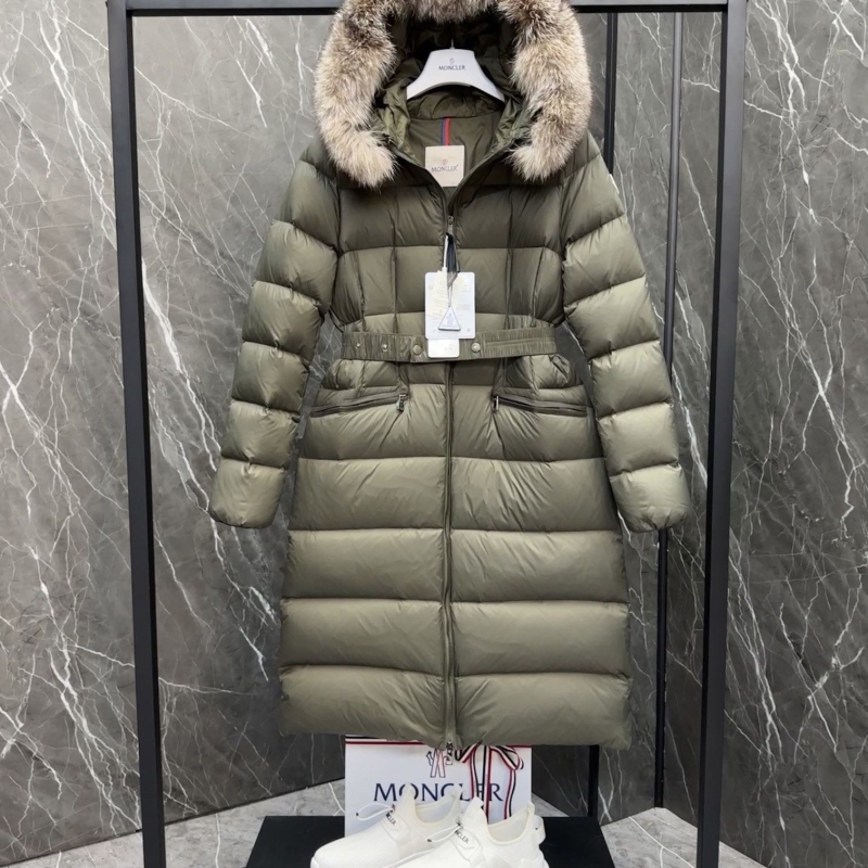 G*u*i down coat